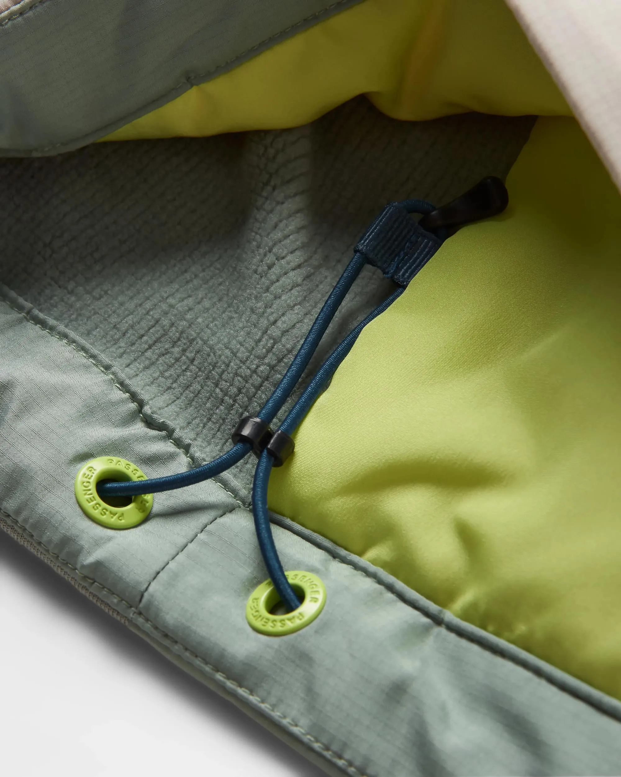 Daybreak Lightweight Men's Recycled Thermore® Insulated Jacket - Pistachio/Blue Steel