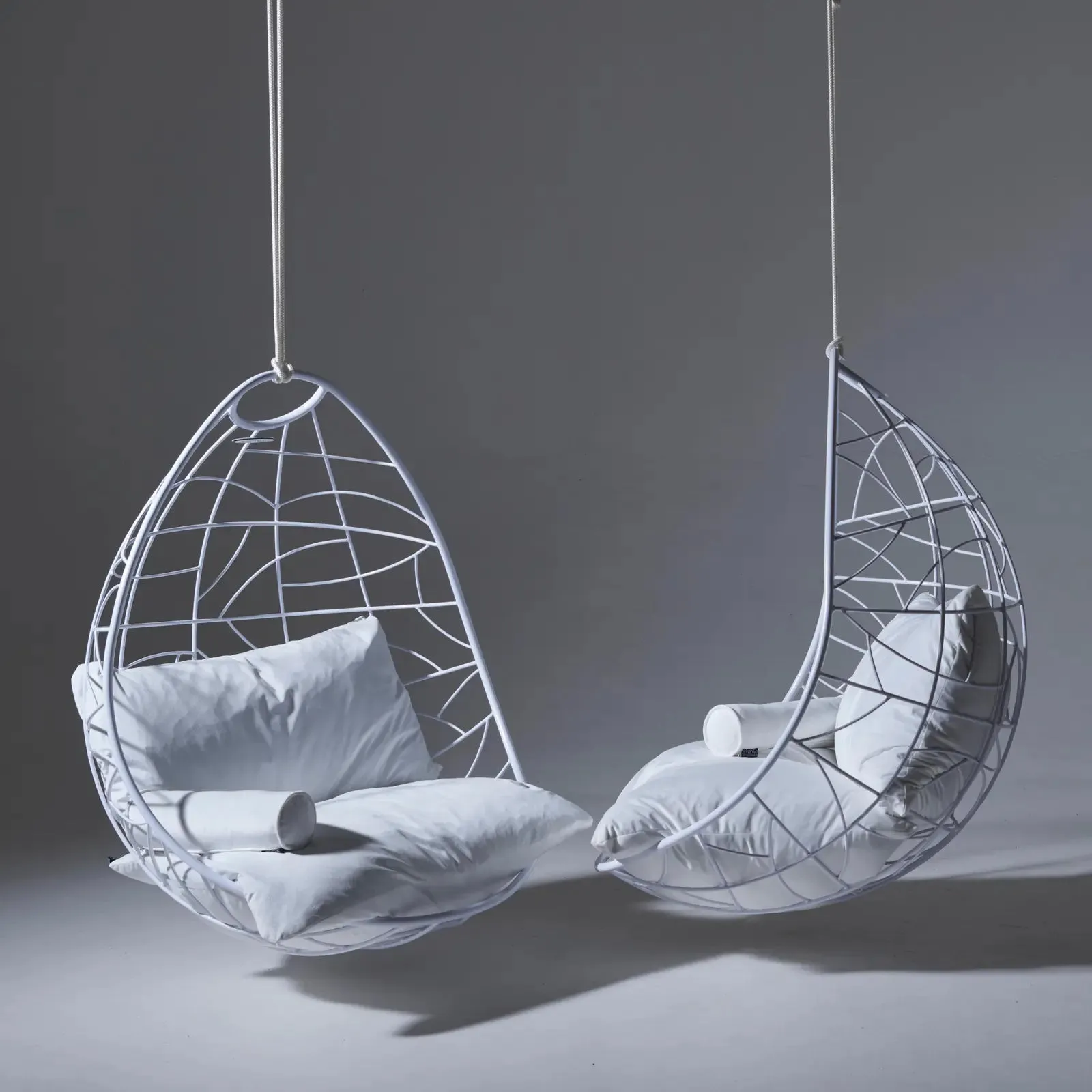 Nest Egg Hanging Swing Chair in Glossy White